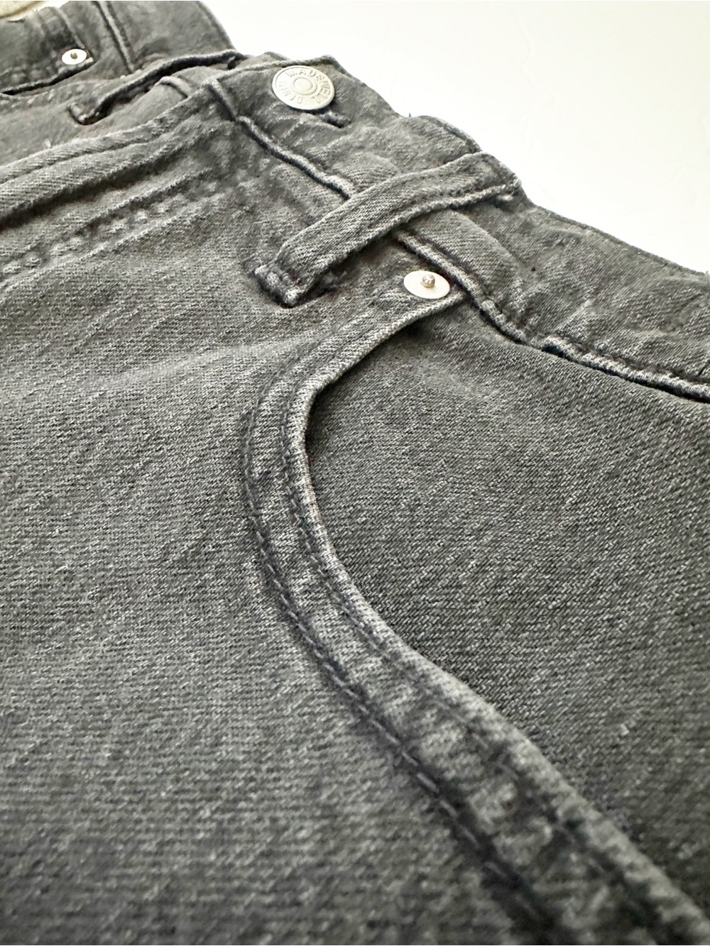 Madewell The Perfect Short in Lunar Wash Size 29 - Picture 11 of 13